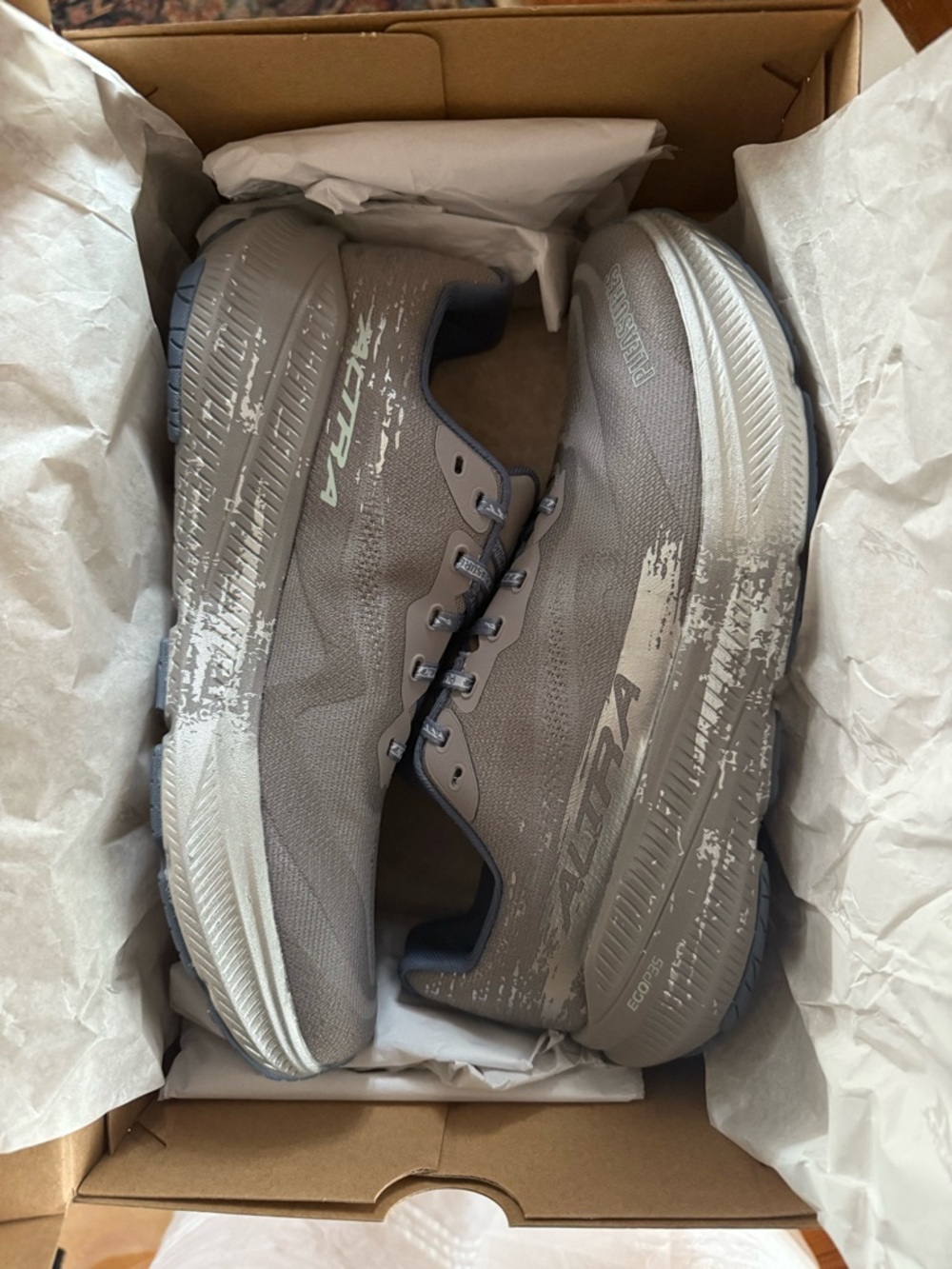 Altra x Pleasures Experience Flow 3 UNWORN